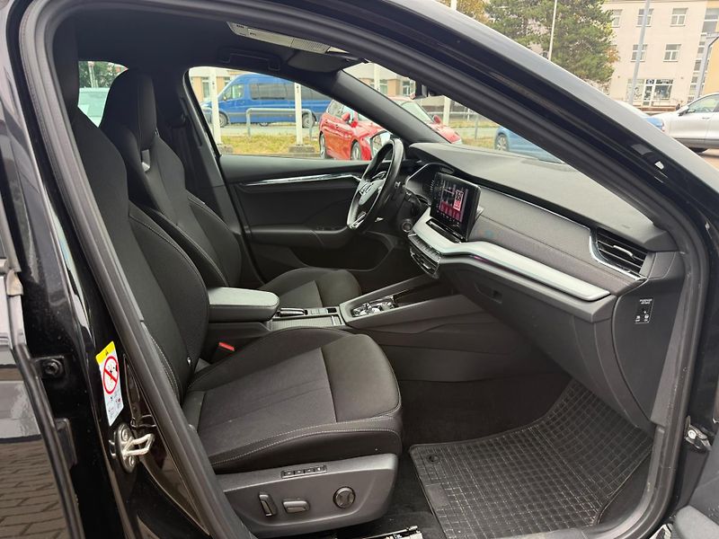 Škoda Octavia Sportline 2.0 TDI 110kw DSG Co - fotka 9 z 28