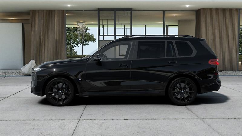 BMW X7 M60i xDrive - fotka 5 z 14