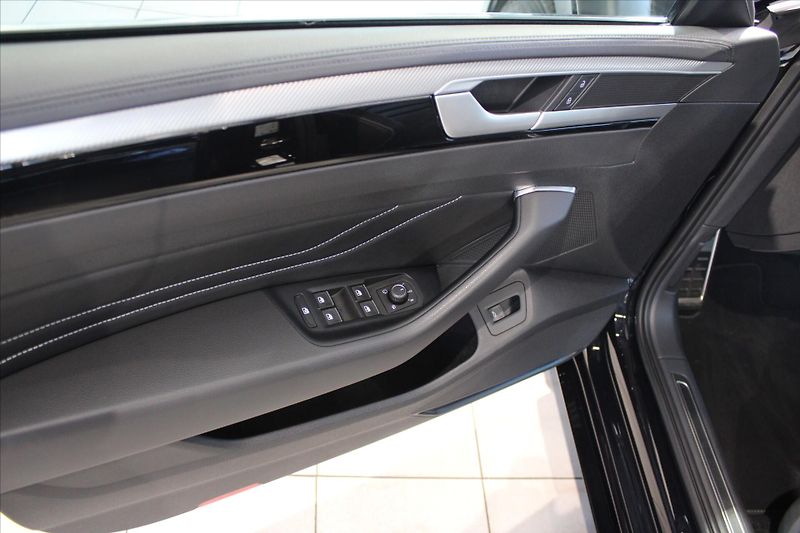 Volkswagen Arteon TDi DSG R-Line Shooting Brake - fotka 11 z 35