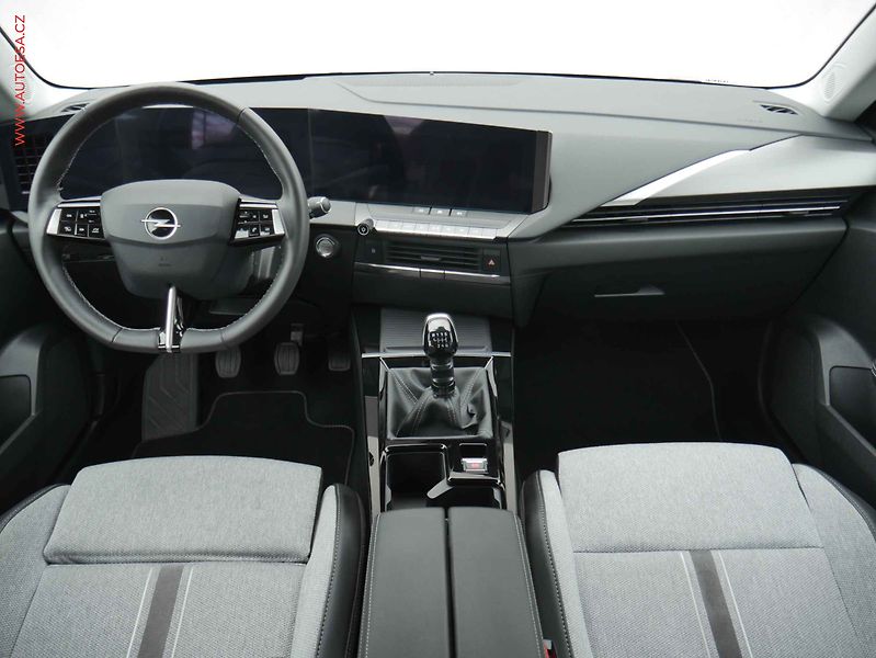 Opel Astra (2023) 1.2PT, 1.maj,ČR, Elegance - fotka 8 z 15
