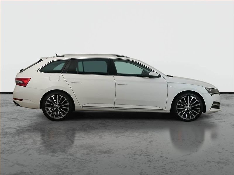 Škoda Superb (2019) Laurin&Klement 2.0 TDI, 4X4 - fotka 6 z 18