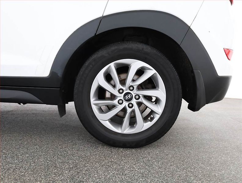 Hyundai Tucson (2017) 1.7 CRDi, Serv.kniha, Navi - fotka 19 z 19
