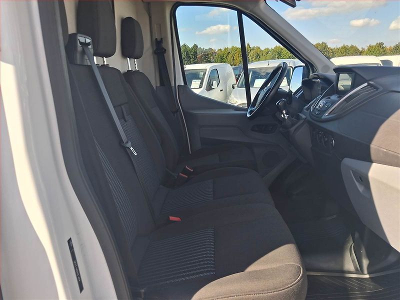 Ford Transit (2018) Trend 2.0 EcoBlue, L2H2 - fotka 7 z 20