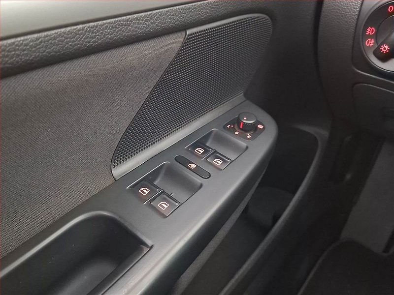 Volkswagen Golf (2013) 1.2 TSI, Tempomat - fotka 16 z 16