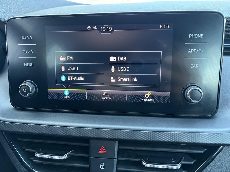 Škoda Scala (2023) 1.0/ACC/P.SENZORY/BEZ NEHODY - fotka 15 z 24