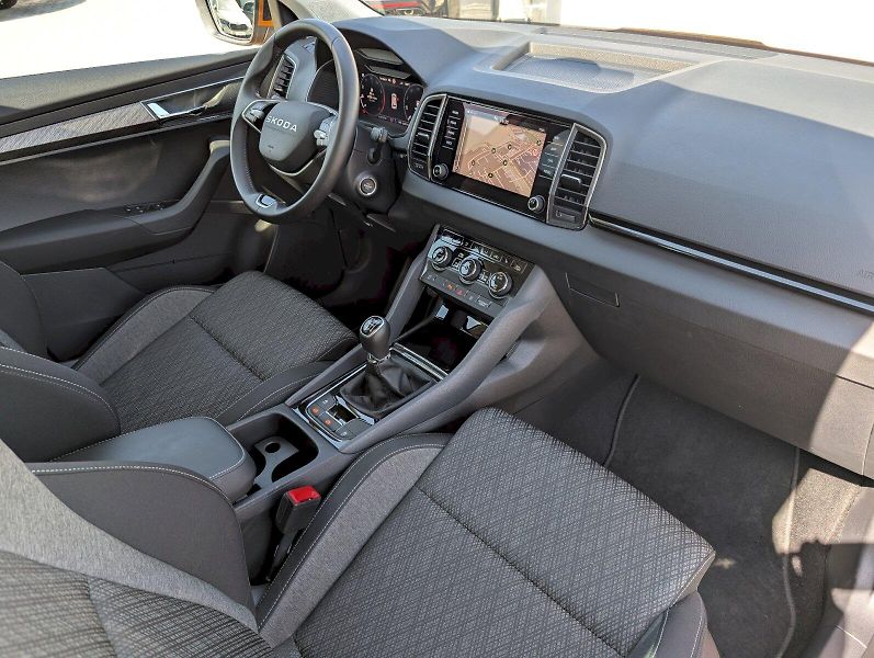Škoda Karoq (2025) 1,5 TSI / 110 kW Top Selection - fotka 11 z 30