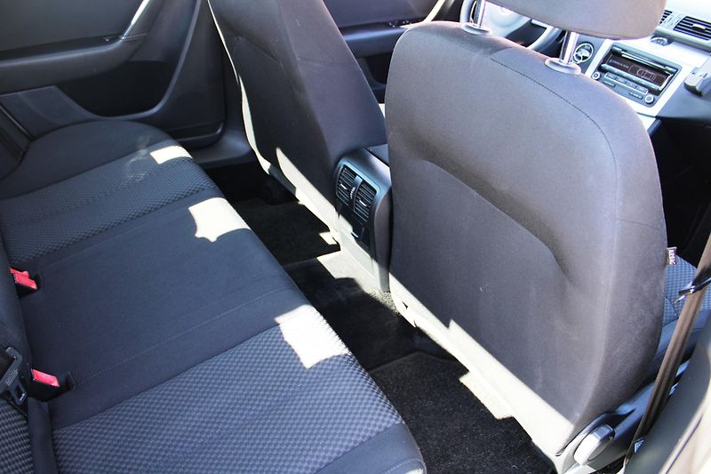 Volkswagen Passat (2011) 1.4TSI KLIMA EL.OKNA TAŽNÉ - fotka 13 z 23