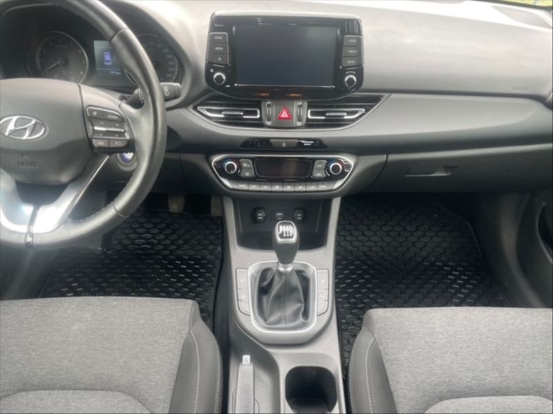 Hyundai i30 1,0 TGDI 120 Smart - fotka 10 z 11