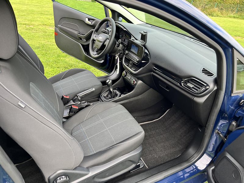 Ford Fiesta 1,1 52KW,KLIMA,HL.PRUHů,78TKM - fotka 16 z 41