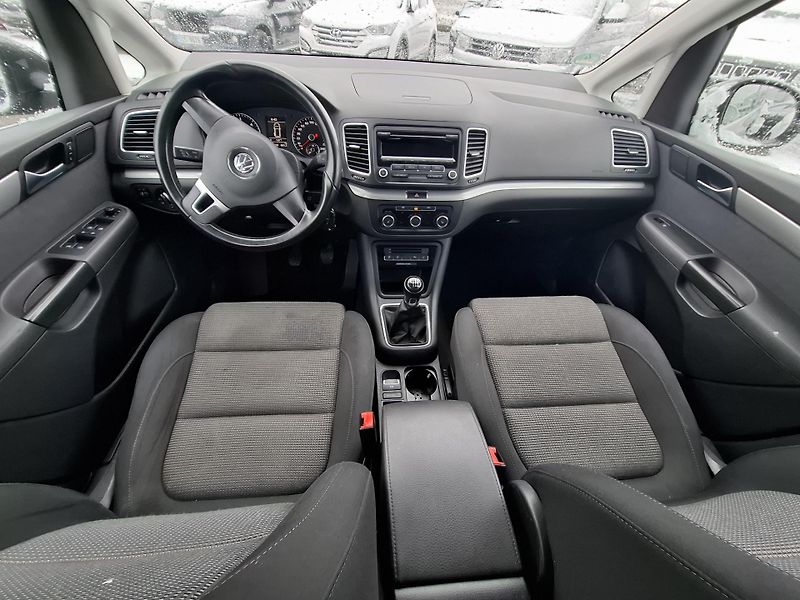Volkswagen Sharan (2013) 2,0 TDI - fotka 5 z 15