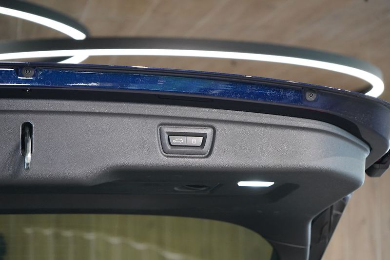 BMW Řada 3 M340i xDrive Touring, Panorama - fotka 17 z 50