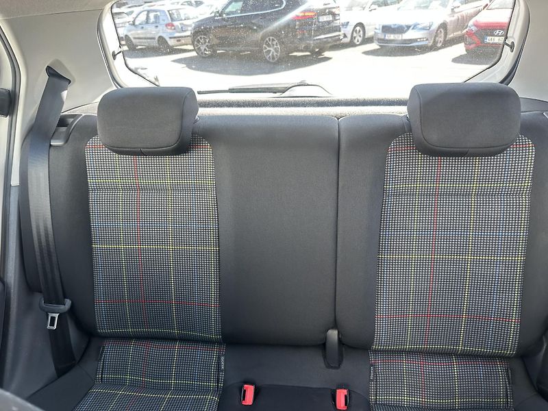 Škoda Citigo (2014) 1.0 MPI ser.knížka - fotka 23 z 24
