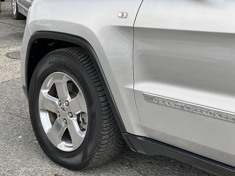 Jeep Grand Cherokee 3.0CRD AUTOMAT LIMITED TAŽNÉ - fotka 39 z 43