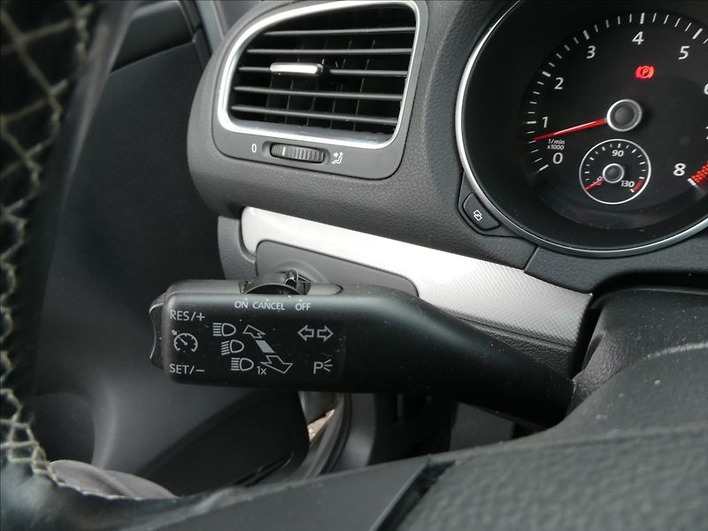 Volkswagen Golf 1,2 TSi 77kW MATCH serviska - fotka 34 z 45