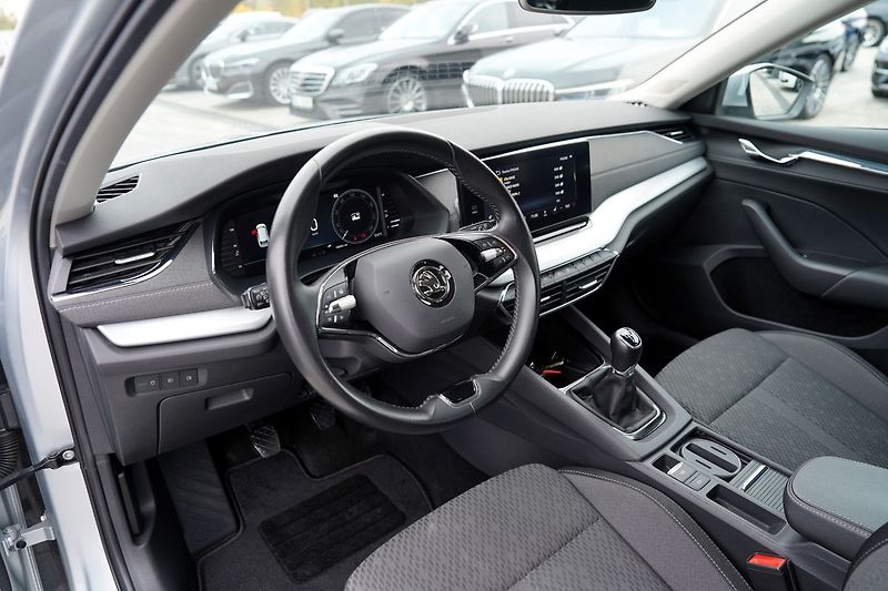 Škoda Octavia kombi IV  2.0 TDI/120 PS/navi - fotka 24 z 48
