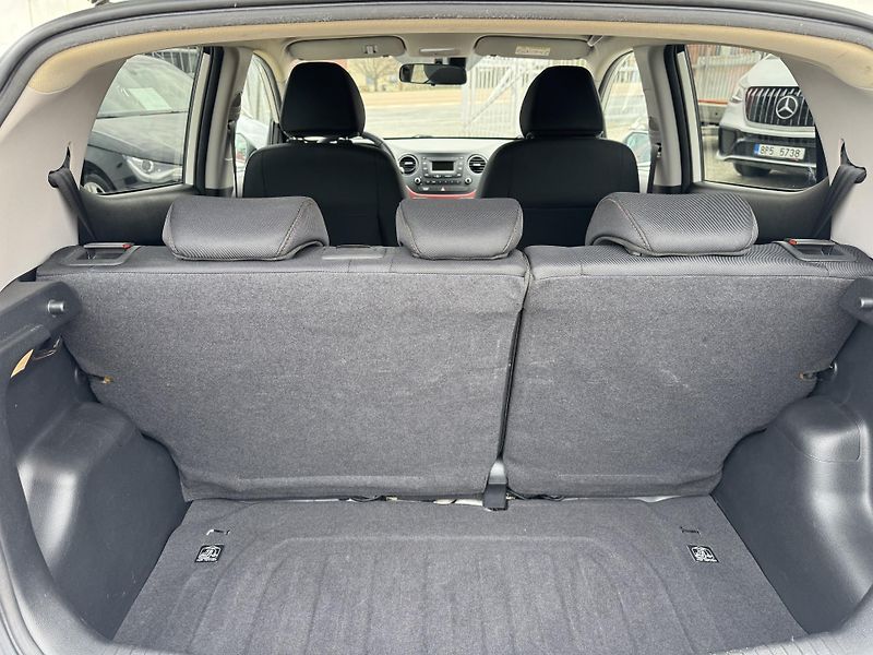 Hyundai i10 (2017) 1.2 64KW 1.Majitel 104000km! - fotka 25 z 29
