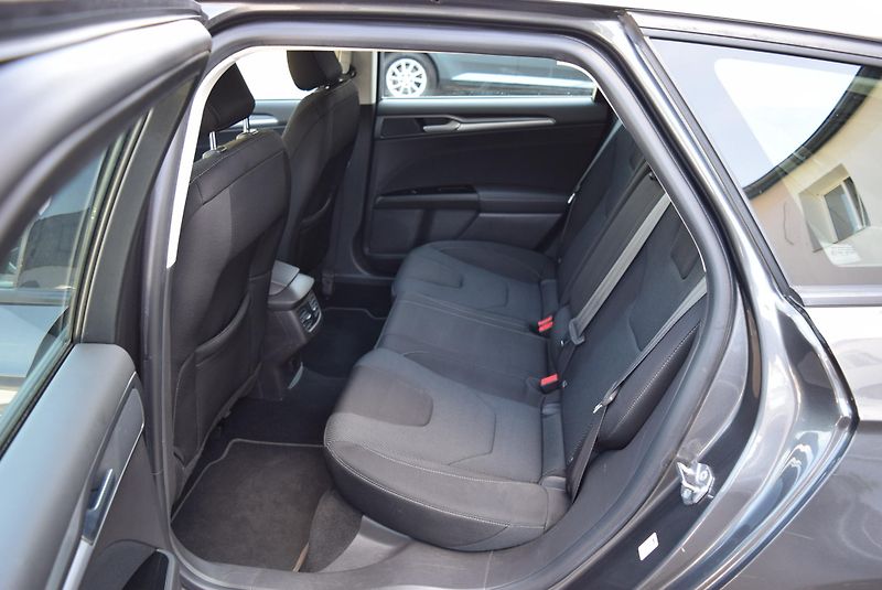 Ford Mondeo (2018) 2.0TDCI 110kw BUSINESS LED TAŽ - fotka 15 z 49