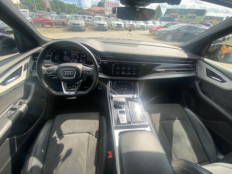 Audi Q8 (2019) 50 3.0 TDi 210kW Quattro Sline - fotka 8 z 35