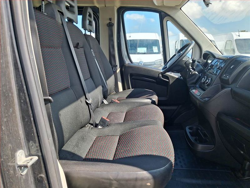 Citroën Jumper (2020) 2.2 BlueHDi, Valník - fotka 9 z 13