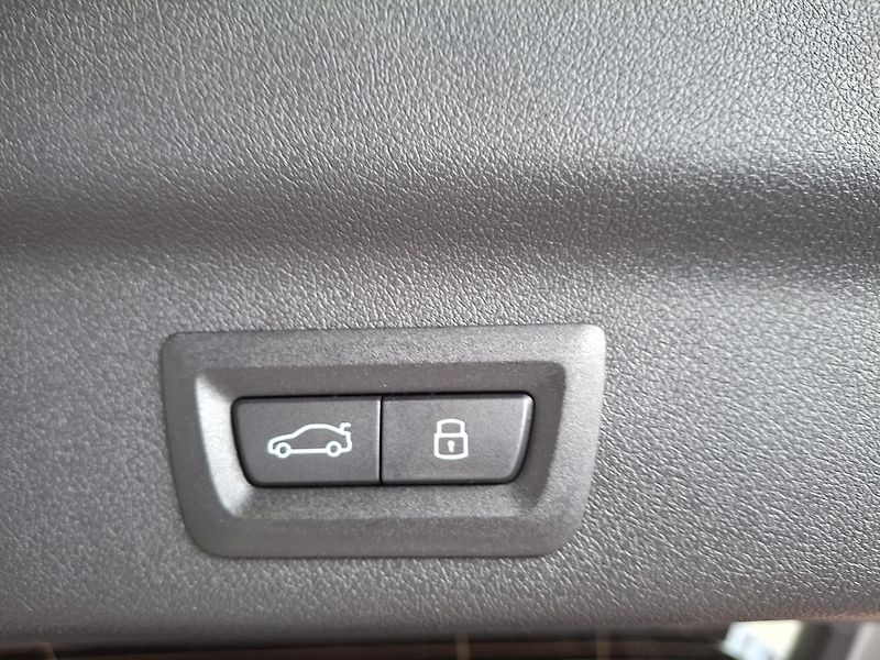 BMW X1 xDrive20d M-Sport - fotka 22 z 22