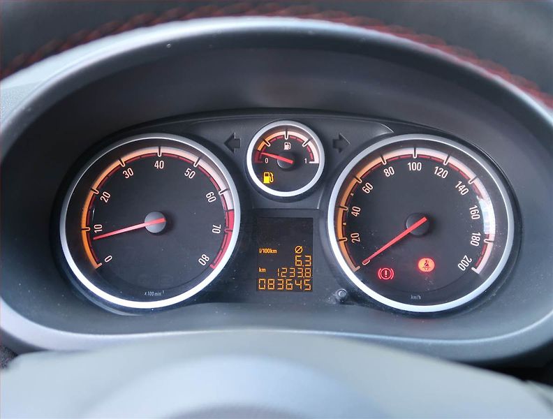 Opel Corsa (2012) 1.2, Serv.kniha, Tempomat - fotka 11 z 13