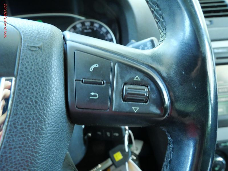 Škoda Octavia (2010) 2.0TDi, Xenon, AC - fotka 17 z 22
