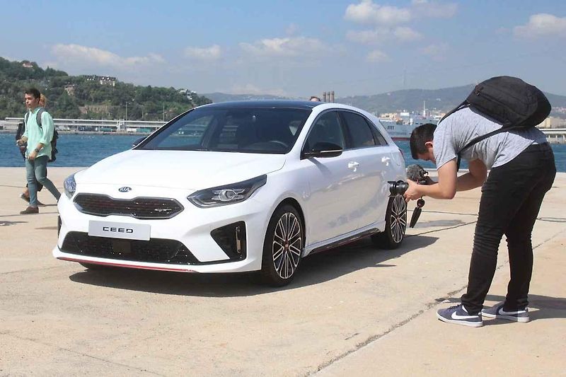 Kia ProCeed