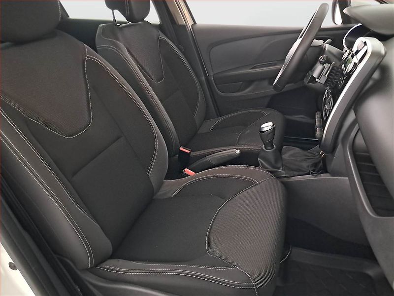 Renault Clio (2019) 0.9 TCe, Navi, Tempomat - fotka 9 z 21