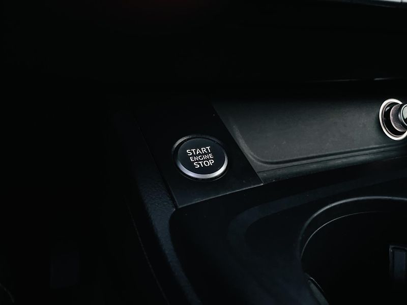 Audi A4 1.4TFSI MANUÁL TAŽNÉ SERVISKA - fotka 39 z 43