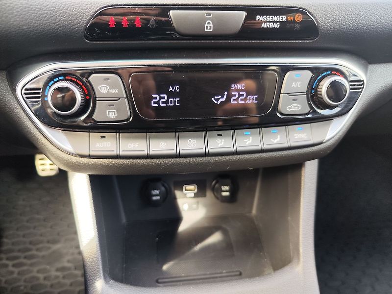 Hyundai i30 1.5 T-GDI/117kW N-Line - fotka 21 z 35