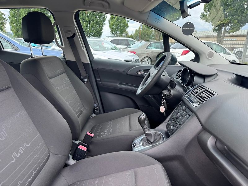 Opel Meriva (2015) 1,4i 74 KW KILOMETRY NOVÁ STK - fotka 36 z 42
