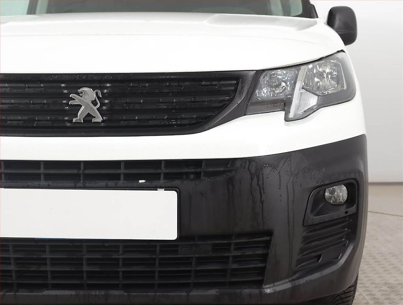 Peugeot Partner (2019) 1.5 BlueHDi, 3Místa, DPH - fotka 15 z 20