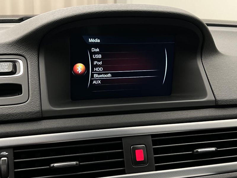 Volvo XC70 D4 SUMMUM AUT  - fotka 36 z 40