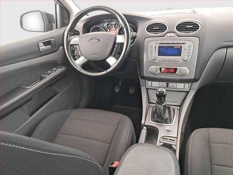 Ford Focus (2011) 1.6 TDCi, nová STK, Tažné - fotka 7 z 16