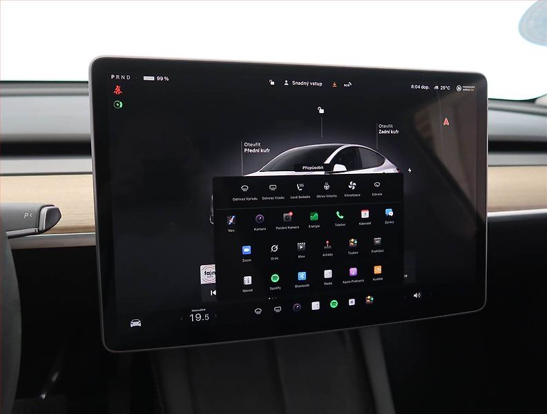 Tesla Model Y (2022) Long Range AWD 79kWh, SoH 93% - fotka 18 z 33