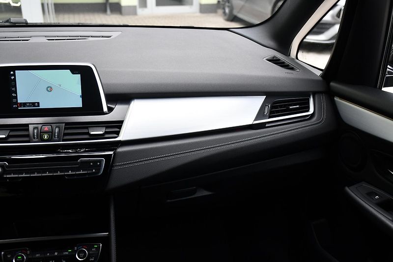 BMW Řada 2 216D GRAN TOURER TAŽNÉ ČR 1.M - fotka 8 z 37