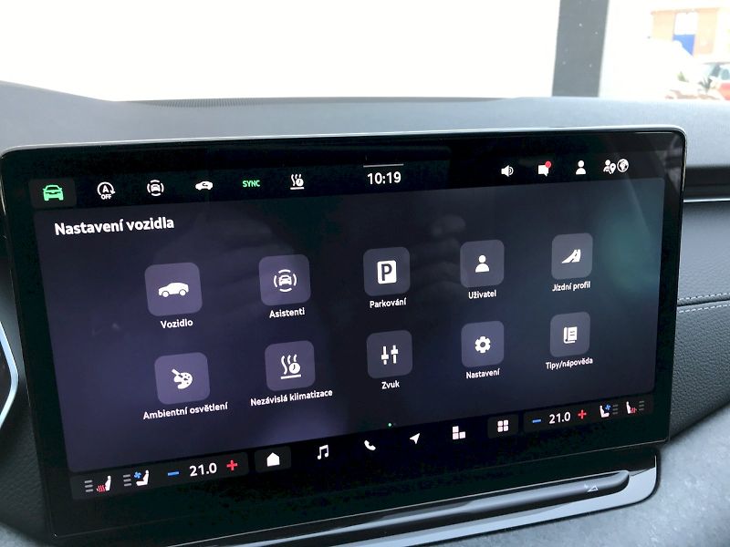 Škoda Octavia (2025) SELEC Exclusive TD 110/2.0 A7F - fotka 17 z 29