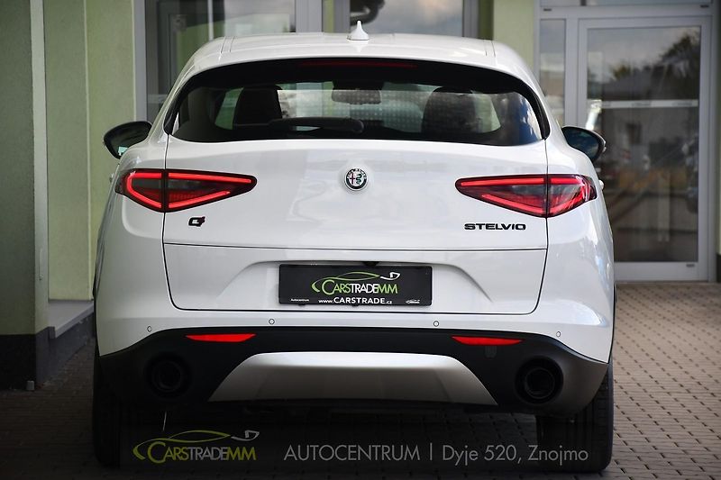Alfa Romeo Stelvio 2,2JTD 154 KW 4x4 - fotka 4 z 50