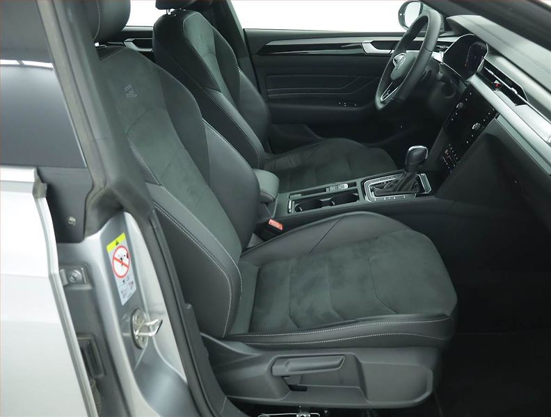 Volkswagen Arteon (2021) R-line 2.0 TDI - fotka 9 z 17