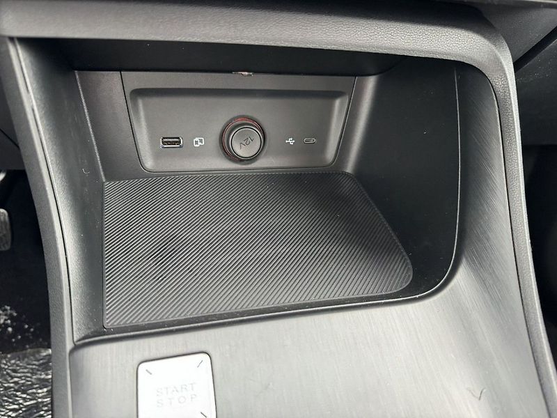 MG ZS 1.5 MT EXCITE - fotka 6 z 10