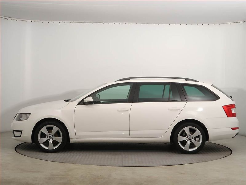 Škoda Octavia (2014) Elegance 1.6 TDI, Tempomat - fotka 3 z 14