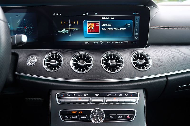 Mercedes-Benz CLS 400d AMG/4Matic/340 PS/Edice 1 - fotka 38 z 50