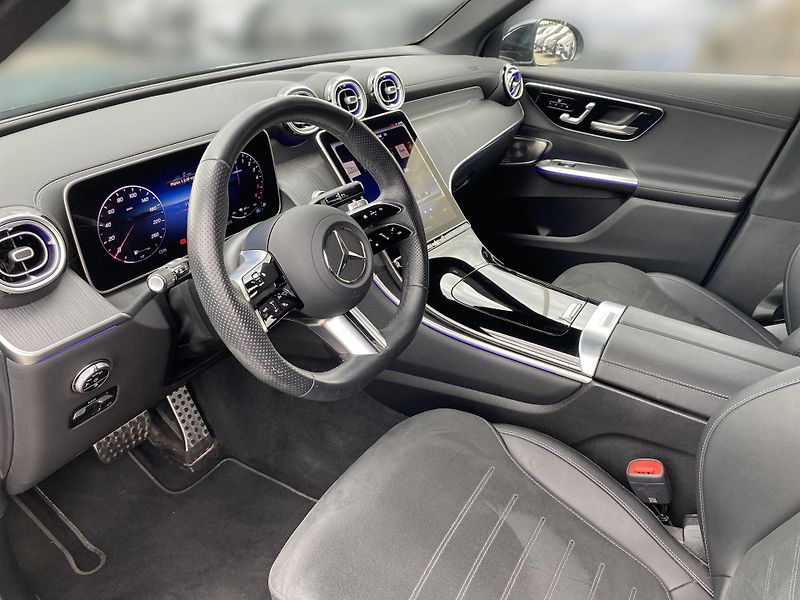 Mercedes-Benz GLC GLC 300 de 4MATIC AMG - fotka 13 z 27