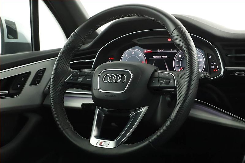 Audi Q7 (2021) 45 TDI - fotka 8 z 21