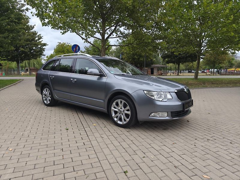 Škoda Superb 2.0 tdi Ambition - fotka 13 z 26