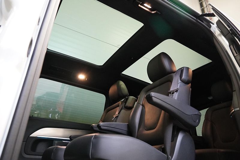 Mercedes-Benz Třídy V 300d 4M,ČR,1.M,EXCLUSIVE,PANO - fotka 24 z 41