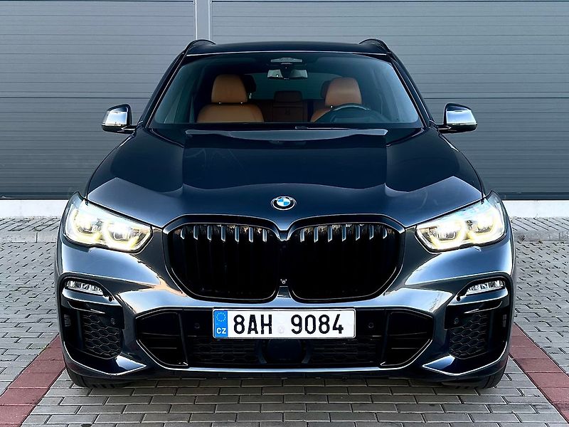 BMW X5 30D xDrive M-Sport-Panorama - fotka 2 z 71