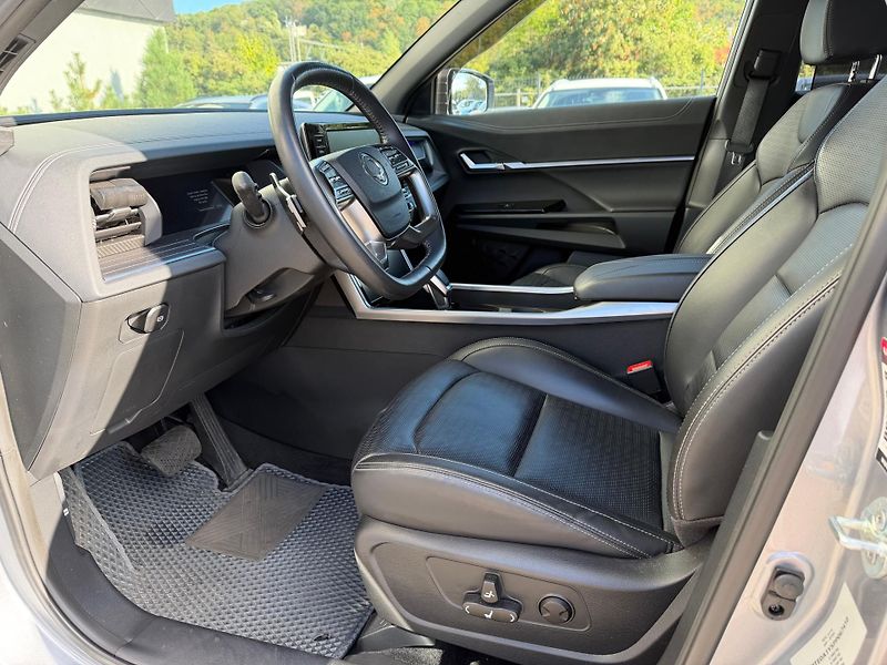 SsangYong Torres (2024) Premium AT - fotka 12 z 17