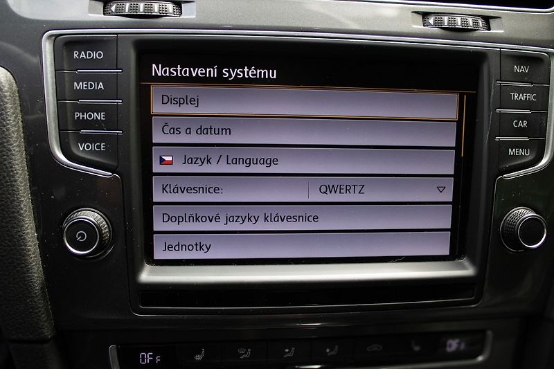 Volkswagen e-Golf eGolf, nová STK, 100% stav. - fotka 23 z 46