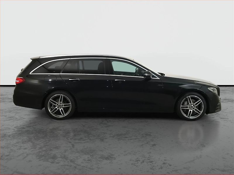 Mercedes-Benz Třídy E (2021) E 200 4MATIC - fotka 6 z 14